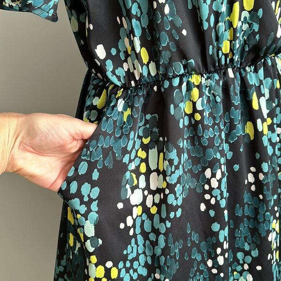 Torrid Midi Bubble Charm Flutter Sleeve Faux Wrap Dress Green Size 00/10US - Picture 5 of 12